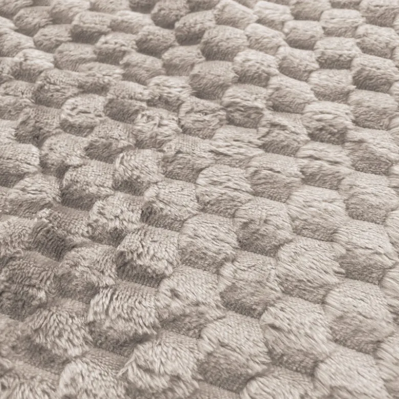 Bedsprei Fluffy Dots - Taupe