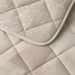 Lazy Dekbed Zonder Overtrek - Warm Triangles